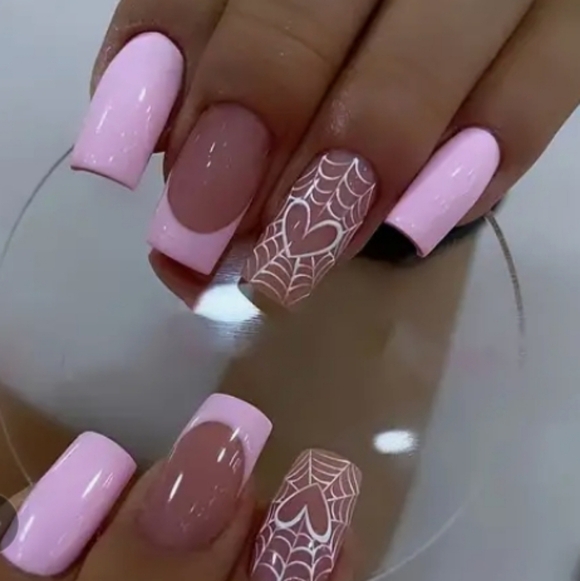 Other - 24 Pieces Fake Press On Nails